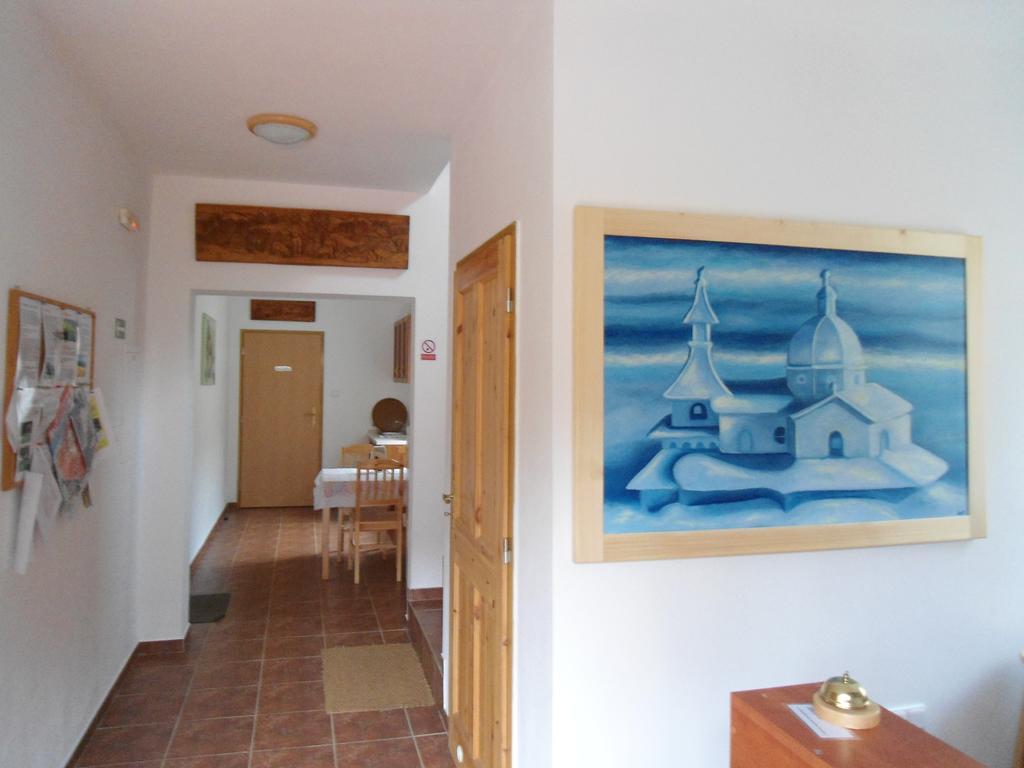 U Vesele Lisky Hotel Hutisko ภายนอก รูปภาพ